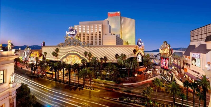 Las Vegas: Colin Cloud Mastermind Magic Show Ticket - A Closer Look at the Audience Experience