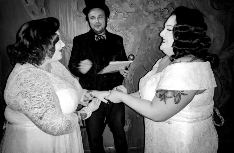 Las Vegas: Gothic Chapel Wedding with Photography Included - Key Points
