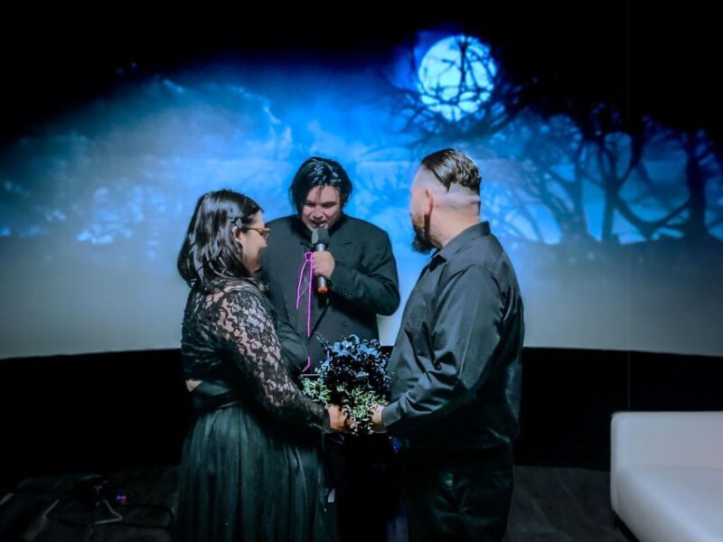 Las Vegas: Haunted House Wedding Ceremony + Photography - Why Consider This Experience?
