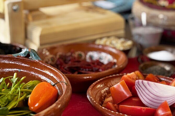 Las Vegas Mexican Salsa & Cooking Experience with Celebrity Chef - An Authentic Las Vegas Cooking Experience with a Celebrity Chef