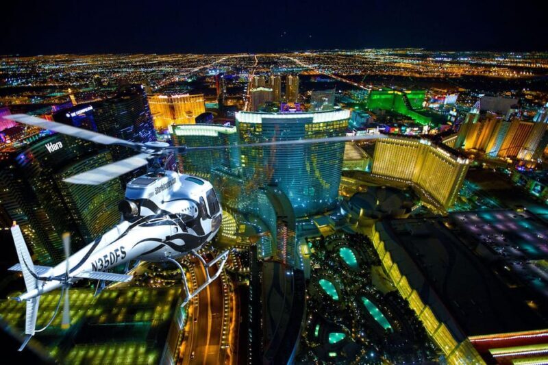 Las Vegas: Nighttime Helicopter Flight over the Strip - An Insider’s Look at the Experience