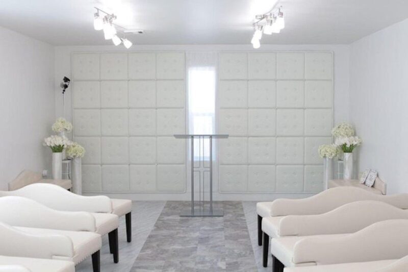 Las Vegas: Paradise Wedding Chapel Quickie Sign & Go Wedding - Who Should Consider This?