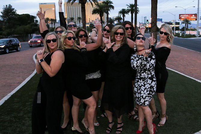 Las Vegas Photo Tour by Luxurious Vehicle - FAQ