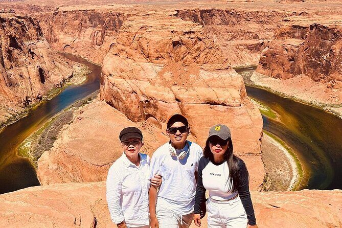 Las Vegas Private Tour: Antelope Canyon & Horseshoe Bend(6 seats) - A Deep Dive into the Experience