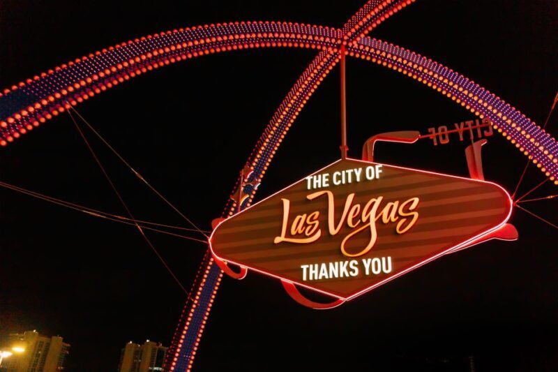 Las Vegas: Sightseeing Night Tour by Open-top Bus - Logistics and Practicalities