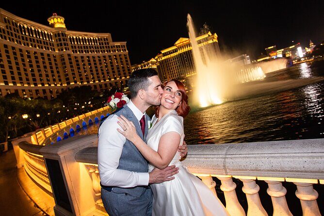 Las Vegas Strip by Super Stretch Limo with Personal Photographer - Analyzing the Experience: What It’s Like & Why It Matters