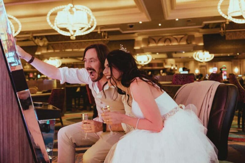 Las Vegas: Wedding Chapel Photography Session - Why Choose This Photography Session in Las Vegas?
