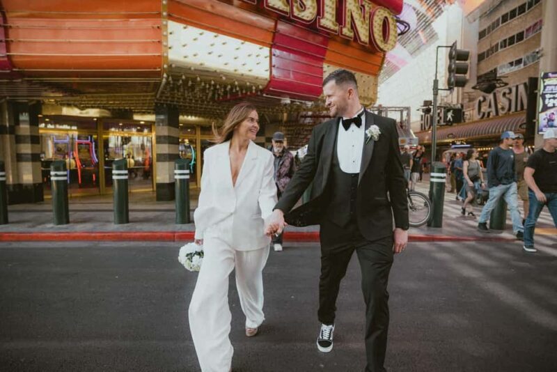 Las Vegas: Wedding Chapel Photography Session - The Experience Provider and Additional Details