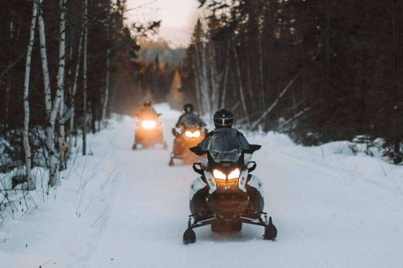 L'Ascension: Snowmobiling Upper Laurentians 2hrs - Exploring the Upper Laurentians by Snowmobile: A Practical and Authentic Adventure