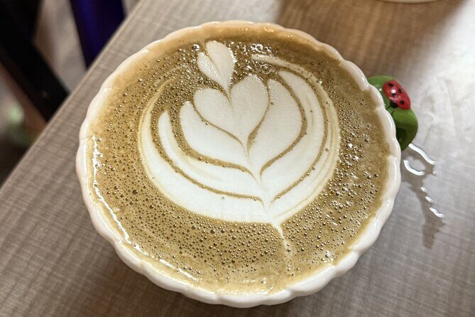 Latte Art Teaching with the Powerful Nurri Espresso - Introduction: A Friendly Spin on Coffee Culture in Knoxville