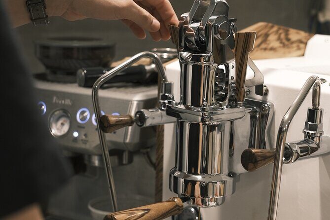 Latte Art Teaching with the Powerful Nurri Espresso - An In-Depth Look at the Latte Art Experience