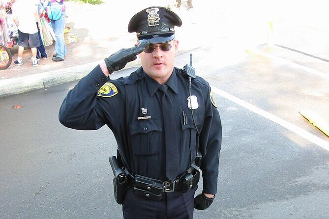 Law Enforcement First Responder Military Traverse Wine Tour - Key Points