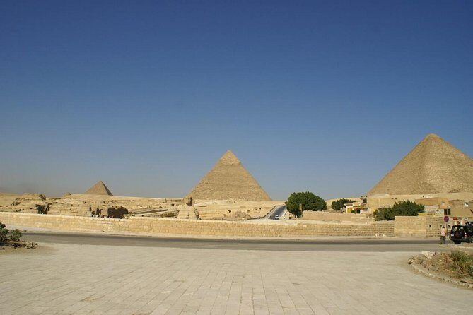 Layover day at The pyramids,Memphis and Saqqara - The Sum Up