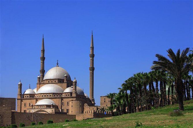 Layover Tour To Giza Pyramids & Egyptian Museum & Khan Al-Khalili - Authentic Experiences and Practical Tips