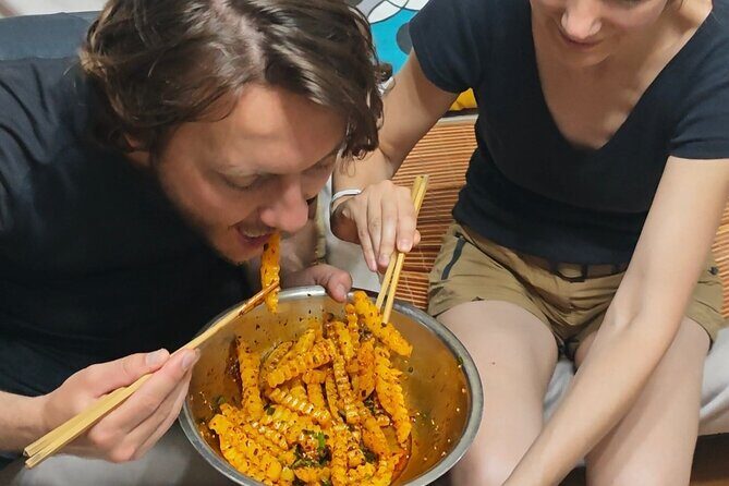 Learn cold noodle and wolf-teeth potato at local home - Key Points