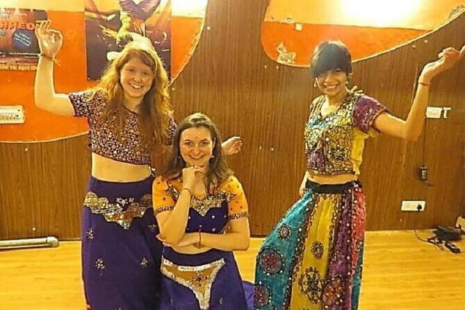 Learn to Dance like a Bollywood Star - Who Will Love This Tour?