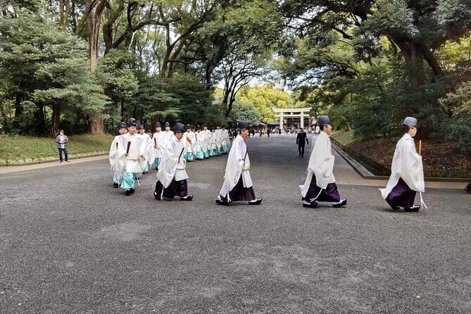 Learnig History of Tokyo in Depth with a Certified tour guide - Discover Tokyo’s Past Through Its Most Iconic Sites