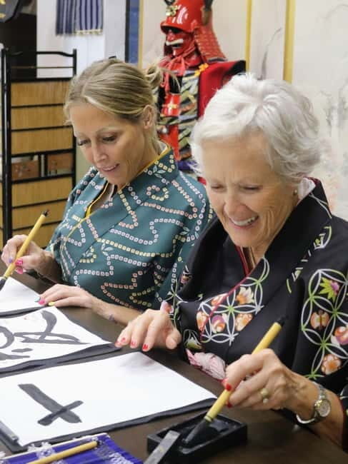 Learning Shodo with a kimono and Trying Samurai Calligraphy - Creating Your Calligraphy