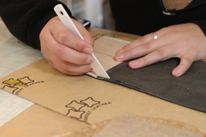 Leather Products Workshop in Seoul - An In-Depth Look at the Leather Workshop Experience