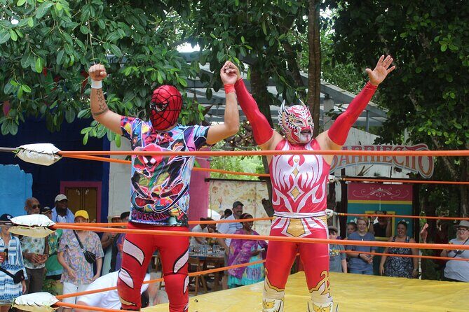 Legendary Mexican Lucha Libre Experience in Cozumel Meet andGreet - What is the Lucha Libre Experience in Cozumel?
