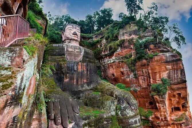 Leshan Buddha + Panda Base or Old Tea House Private Day Tour - Final Thoughts