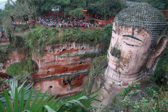 Leshan Giant Buddha and Huanglongxi Ancient Town Day Trip - An Introduction to the Experience