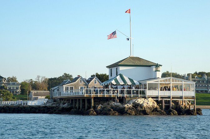 Lighthouse and Mimosa Cruise of Narragansett Bay from Newport - The Sum Up