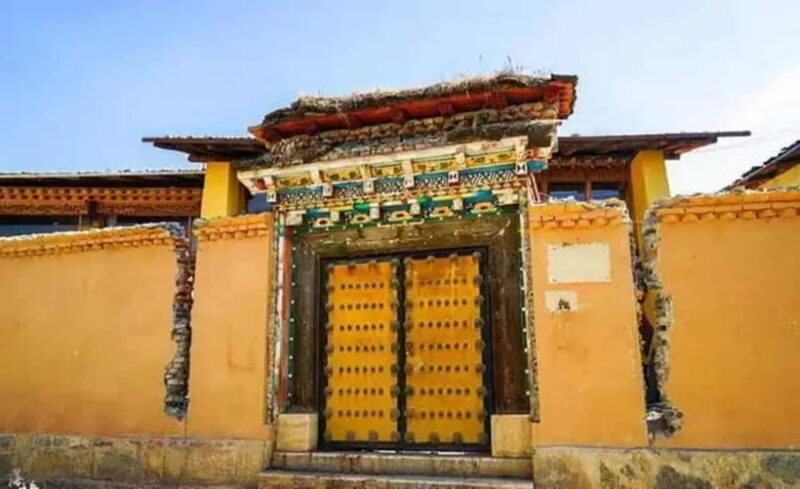Lijiang to Shangri-La HuXiang Road Private Scenic Tour - Authentic Experiences and Cultural Highlights