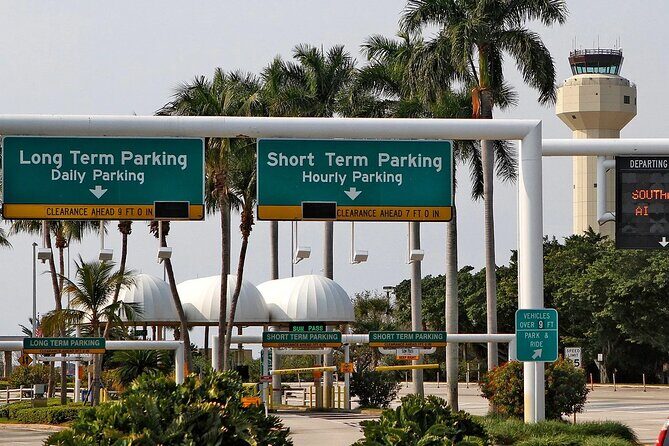 Limo Service Transfer To or From Palm Beach Airport and Hotels - Detailed Review: What You Can Expect