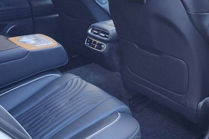 Limoroo, Luxe Private Transfers to The Blue Mountains Australia - Who Should Consider This