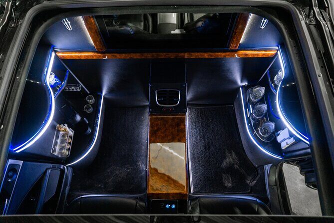 Lincoln Strecth Limousine with Wi Fi on board - Potential drawbacks