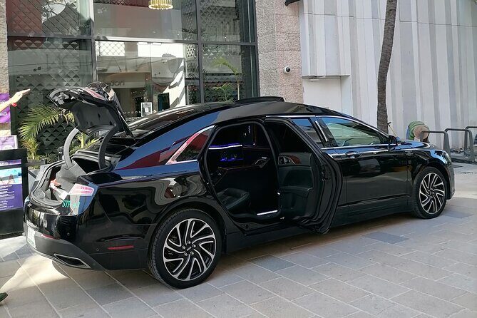Lincoln Strecth Limousine with Wi Fi on board - Who should consider this service?