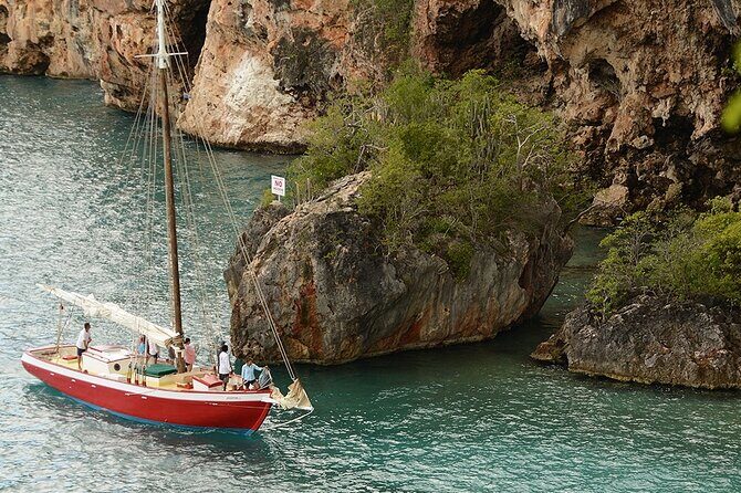 Little Bay Half-Day Sail & Snorkel Adventure - Setting Out from Sandy Ground