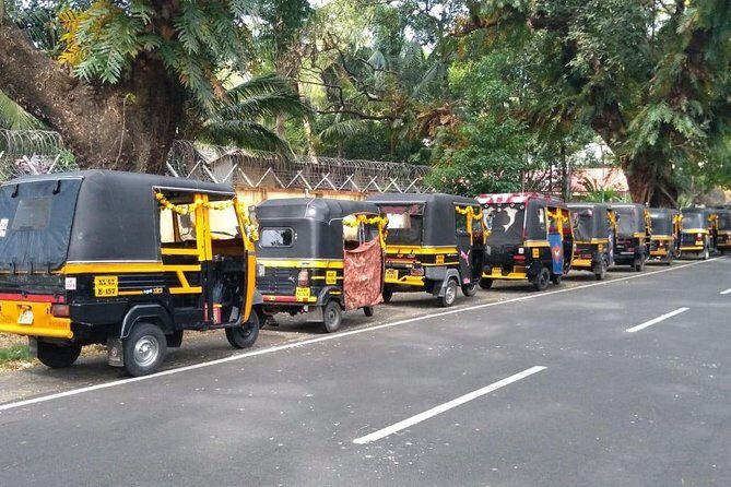 LITTLE KOCHI TUK-TUK TOURS With Pickup from Cruise Ships - Reminders of Colonial Past: Dutch Cemetery and Historic Churches