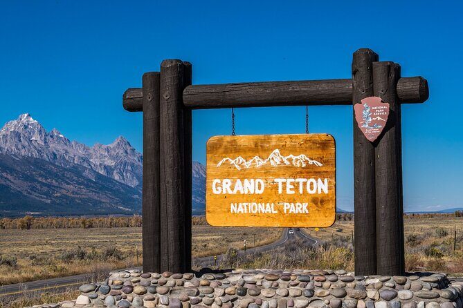 Lodging at Old Faithful-Yellowstone&Grand Teton Small Group 5-Day - Why Travelers Love This Tour