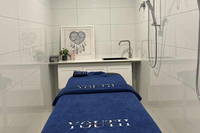 Lomi Lomi Massage & Vichy Shower in Cheltenham, Melbourne - FAQ