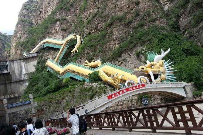 Longqing Gorge and Guyaju Caves Private Day Tour - Key Points