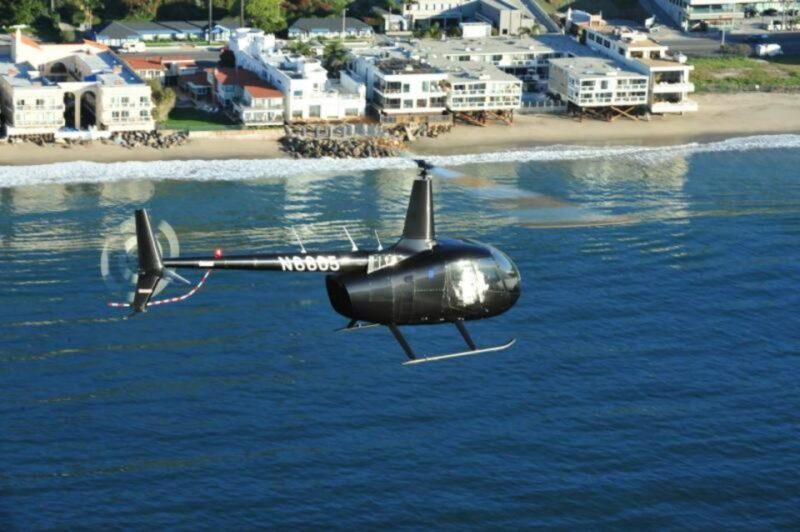 Los Angeles: Downtown Landing Helicopter Tour - Key Points