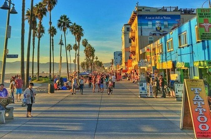 Los Angeles Hollywood Private Walking Tour With A guide - Who Should Consider This Tour