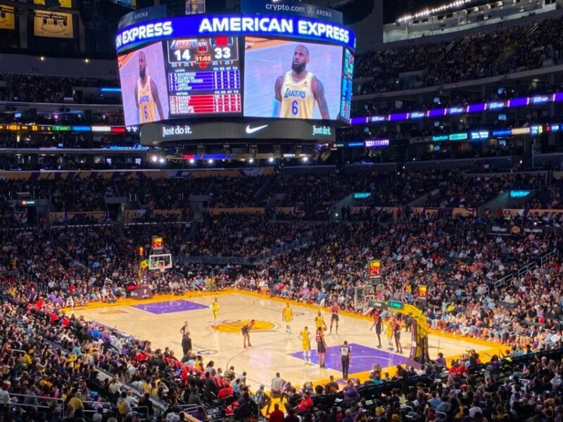 Los Angeles: Los Angeles Lakers Basketball Game Ticket - What You Can Expect During the Game