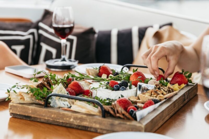 Los Angeles: Luxury Cruise with Wine, Cheese & Sea Lions - The Itinerary: What to Expect Step-by-Step