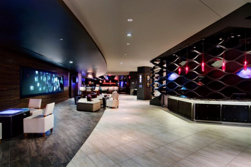 Los Angeles: Meal at the Hard Rock Cafe Hollywood - Who Should Consider This Tour?