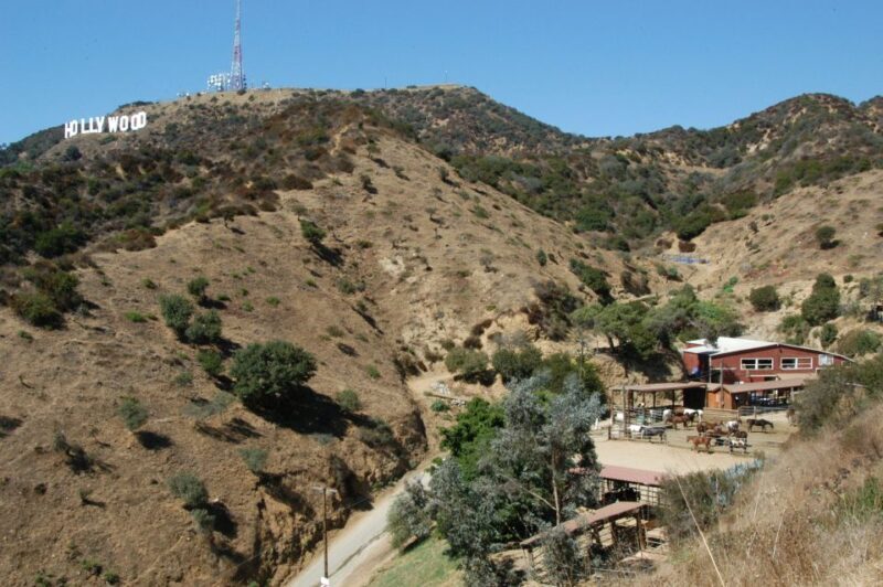 Los Angeles: Mulholland Trail Horseback Riding Tour - Discovering the Experience