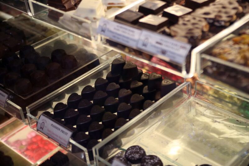 Los Angeles: Old Pasadena Food Tasting Walking Tour - FAQs