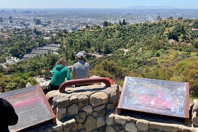 Los Angeles Private Mulholland Drive Scenic and Santa Monica Tour - The Itinerary in Detail
