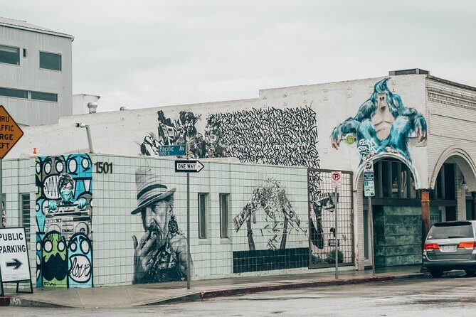 Los Angeles Street Art Photoshoot: Funky Venice with a Personal Photographer - The Experience and Its Value
