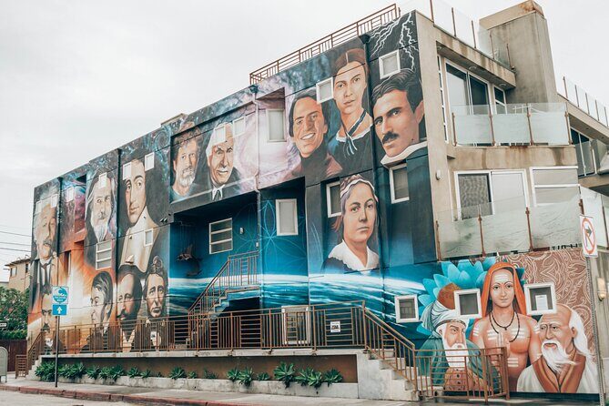 Los Angeles Street Art Photoshoot: Funky Venice with a Personal Photographer - FAQs