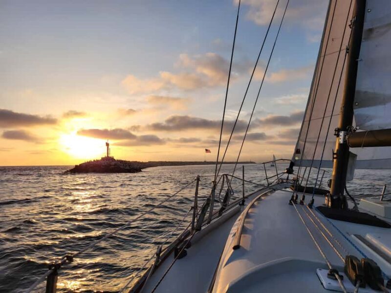 Los Angeles: Sunset Sailing - A Deep Dive into the Experience