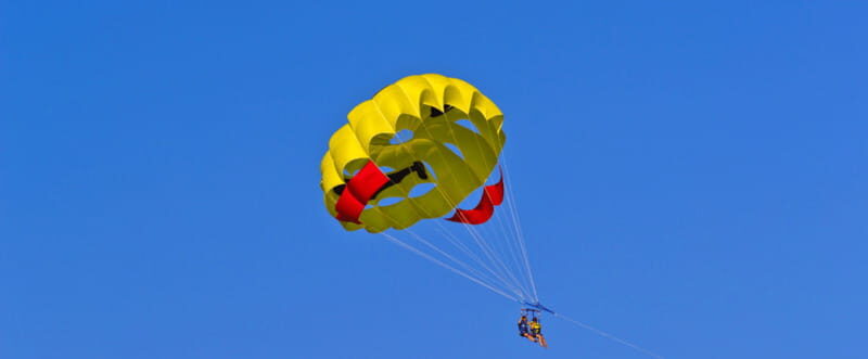 Los Cabos: Parasailing by Speedboat - An Honest Look at the Los Cabos Parasailing Tour
