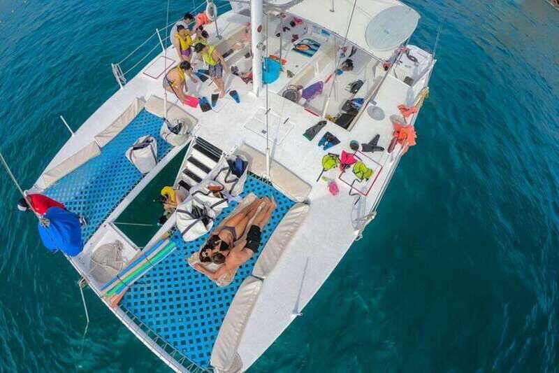 Los Cabos: Snorkeling Tour with Lunch and Open Bar - Lunch and drinks: a laid-back feast